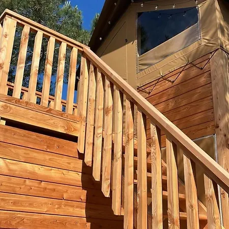 Camping 3 étoiles - Piscine - Ccbeegd *